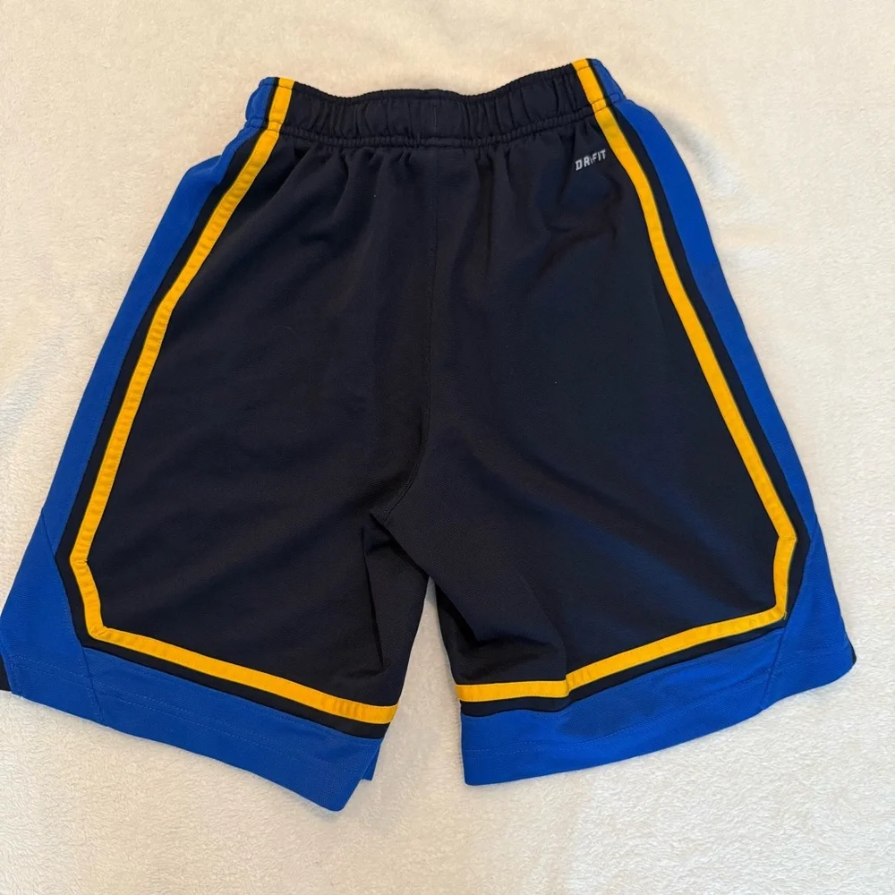 Nike Kids' Blue Basketball Shorts Small